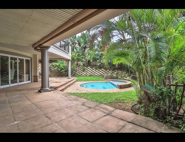 3 BEDROOM TOWNHOUSE TO LET IN UMHLANGA CENTRAL